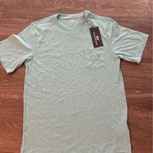 New with tags post size large vineyard vines T-shirt